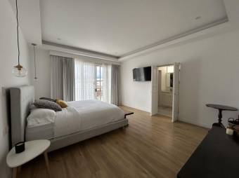 MLS-25-154 VENTA HERMOSA CASA ULLOA HEREDIA