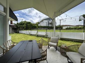 MLS-25-154 VENTA HERMOSA CASA ULLOA HEREDIA