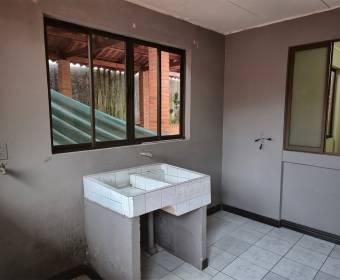 House for Sale in Cartago, Guadalupe (El Carmen). Bank-Owned Property