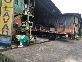 Se vende amplia propiedad de 2000m2 en Cartago Centro 25-1101