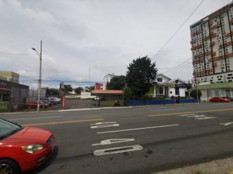 Se vende lote comercial de 800m2 en Carmen de San José 25-1099