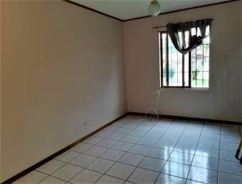 se renta espacioso apartamento en Sabana 300mts de la UCIMED 19-2056