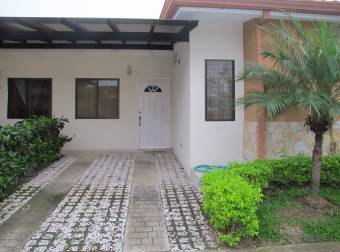 Casa en Condominio 90% nueva en San Rafael de Alajuela P120