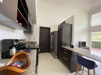 Alquiler de Apartamento en Santa Ana. 21-528a