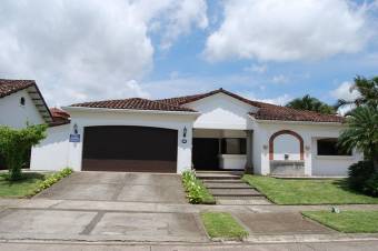 Alquiler de Casa en Pozos, Santa Ana. 20-392a