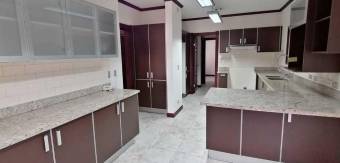 Venta de Casa en Santa Ana. 20-1334a