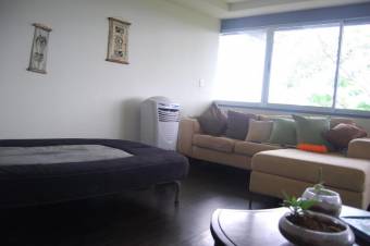 CG-19-913.  Precioso Apartamento  en  SantaAna.  En Venta 