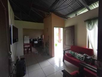 Linda casa familiar en  Venta,    Guacimo Centro      CG-21-2254