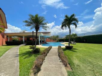 Se vende preciosa casa en Lindodora con todas las comodidades 