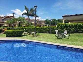 Se vende hermosa casa estilo colonial en San Rafael Central