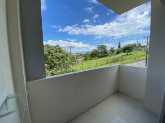 Se alquila exclusivo condominio en San José