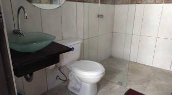 Fabulosa casa con familiar en Venta,   Guapiles Centro      CG-20-2163