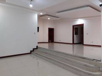 Se vende casa en esidencial Privado en San Rafael, Escazu. 22-31