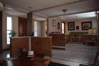 MLS-21-139 VENTA CASA DESAMPARADOS SAN JOSE