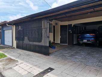 Se vende espaciosa casa con amplia terraza  en mercedes Sur Heredia 23-515