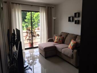 se vende bonita casa en condominio con piscina  en la Guacima 22-1395