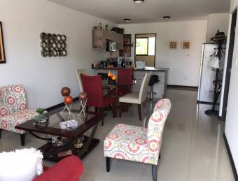 se vende bonita casa en condominio con piscina  en la Guacima 22-1395