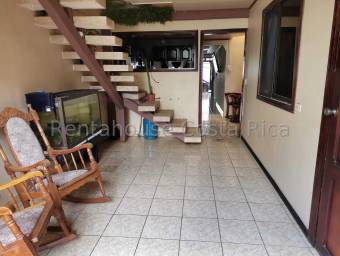 Se vende casa con bonita terraza en San Antonio de Tejar Alajuela 22-2270