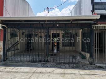 Se vende casa con bonita terraza en San Antonio de Tejar Alajuela 22-2270