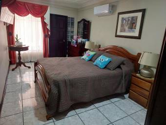 Se vende casa de una planta y terraza amplia en San Rafael de Alajuela 