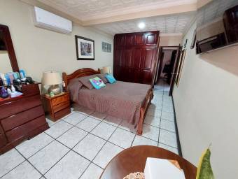 Se vende casa de una planta y terraza amplia en San Rafael de Alajuela 