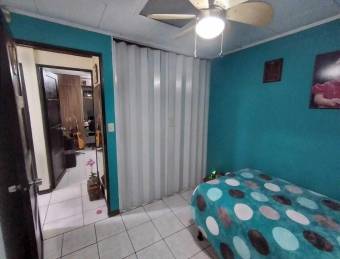 Se vende casa con excelente ubicacion en San Francisco de Dos Rios 23-353