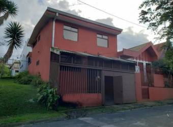 En Remate Casa en Residencial Lomas de Tepeyac, Goicoechea, San José