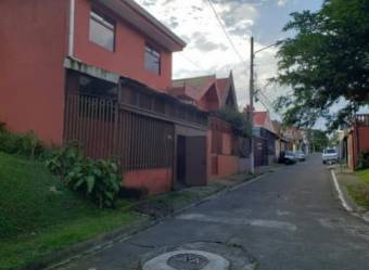 En Remate Casa en Residencial Lomas de Tepeyac, Goicoechea, San José