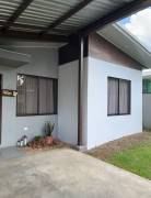 Preciosa y Amplia casa en Calle Estandar de Guapiles, En Venta CG-23-162