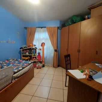 Se vende casa en Barva Heredia 23-774