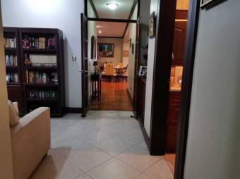 MLS-23-516 VENTA CASA ESCAZU SAN JOSE