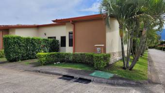 Se alquila casa con terraza y patio en  San Rafael de Alajuela 23-1121