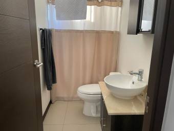 Apartamento en Alquiler en Curridabat, San José. RAH 23-1214