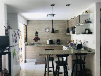 Casa en Venta en Goicoechea, San José. RAH 23-1220