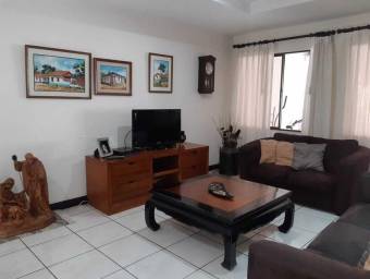 Casa en Venta en Santa Ana, San José. RAH 23-1217