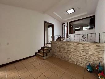 Casa en Venta en Alajuela. RAH 23-972