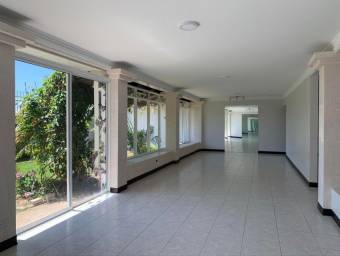 Casa en Venta en Alajuela. RAH 23-508