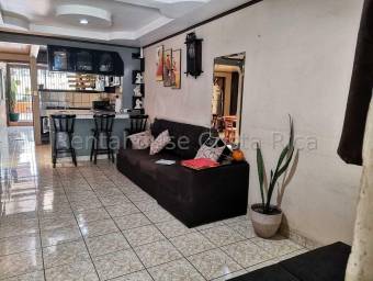 Se vende espaciosa casa con terraza bbq en San Antonio del Tejar 22-2270