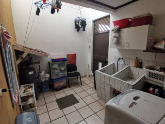 Apartamento en Venta en Curridabat, San José. RAH 23-1358