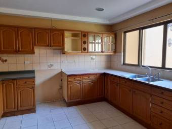 MLS-23-1392 VENTA CASA SAN RAFAEL ESCAZU