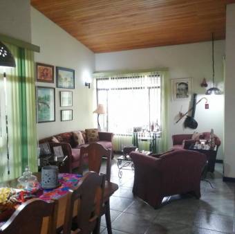 Casa en venta en Alajuela. RAH 22-1380