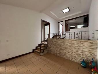 Casa en Venta en Alajuela. RAH 23-972