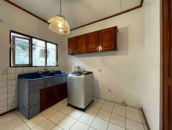 Casa en Venta en Alajuela. RAH 23-595