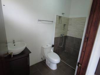 Casa en Venta en Alajuela. RAH 23-1432