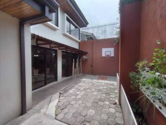 Casa en Venta en La Uruca, San José. RAH 23-1424