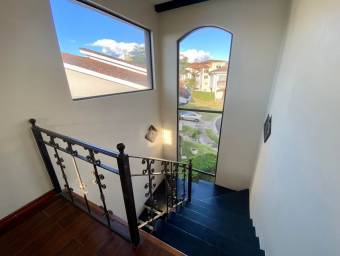 Casa en Venta en Ulloa, Heredia. RAH 23-1423