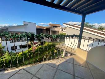 Casa en Venta en Ulloa, Heredia. RAH 23-1423