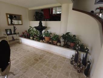 Casa en Venta en Vázquez de Coronado, San José. RAH 23-1463