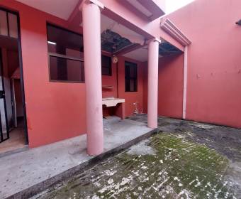 House for sale in La Itaba (Curridabat). Foreclosed property.
