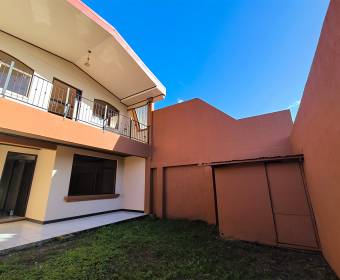 Casa a la venta en San Isidro, Coronado. Bien adjudicado bancario.